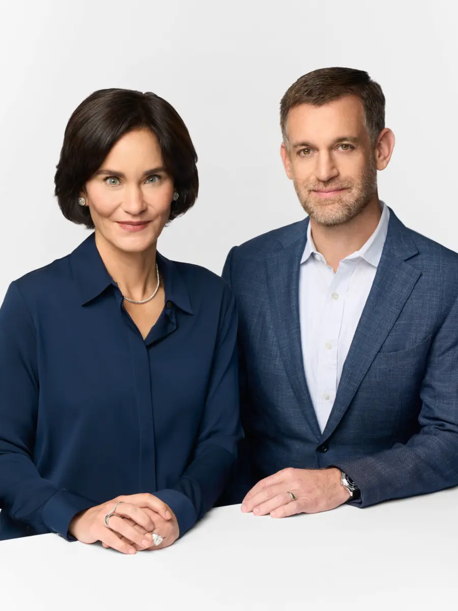 Headshot of Laura and John Arnold